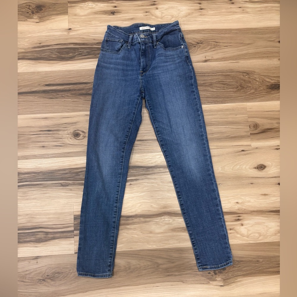 Levi’s High Rise 721 Skinny Jeans